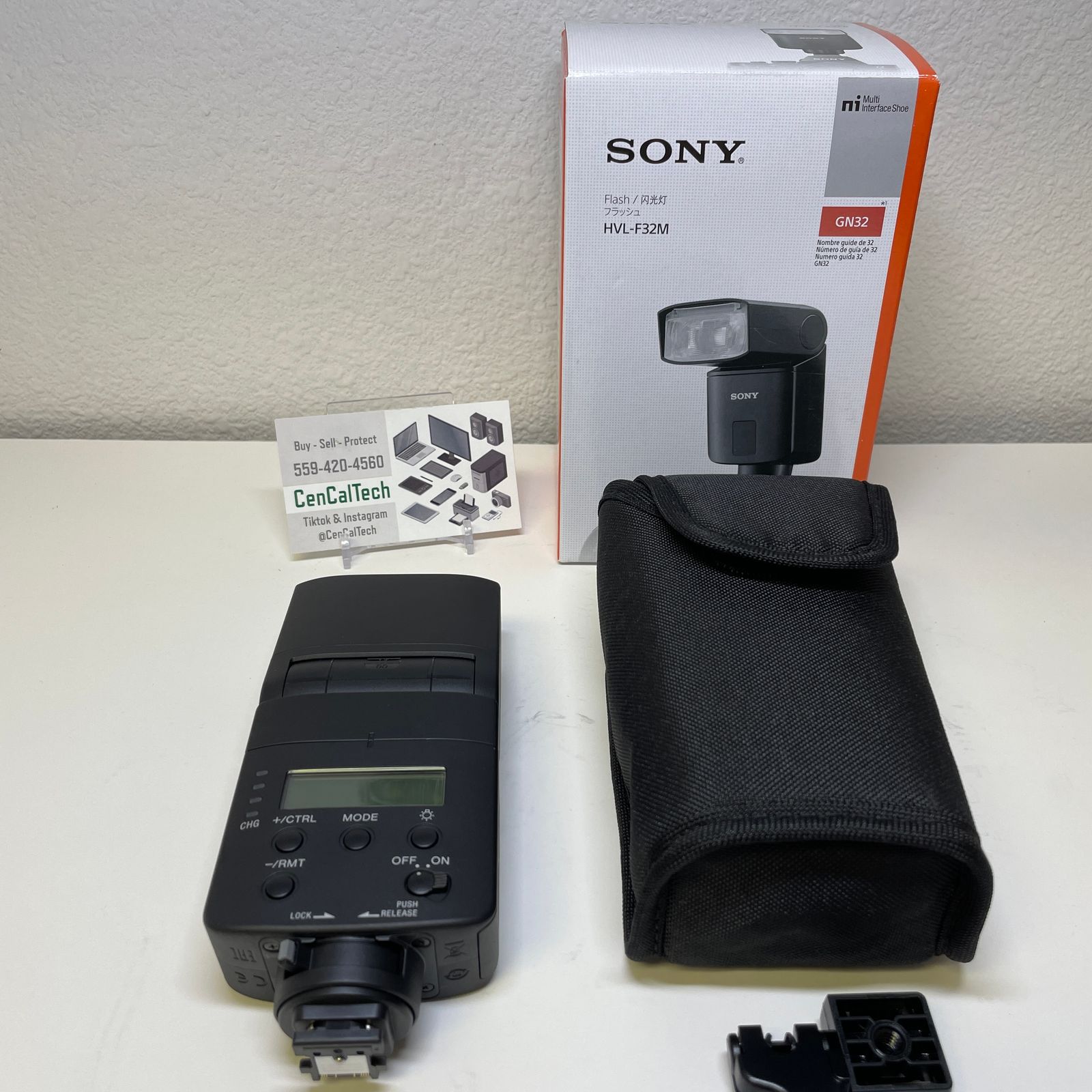 Sony HVL-F32M MI multi-interface shoe Camera Flash Black In Very