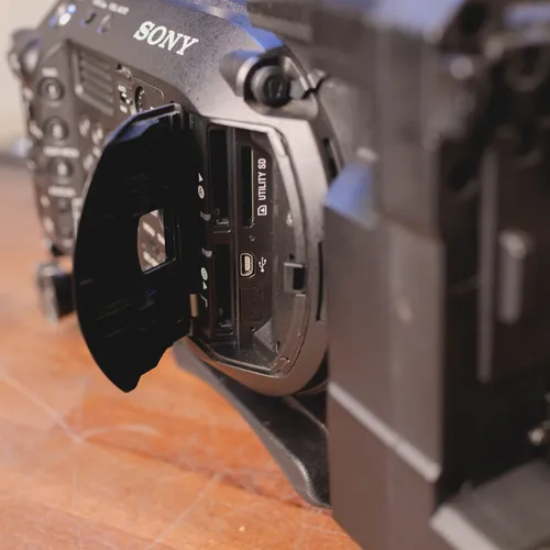 thumbnail-4 for Sony PXW-FS7M2 XDCAM Super 35 Camera System