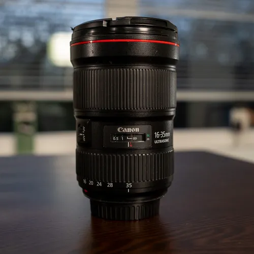 thumbnail-0 for Canon EF 16-35mm f/2.8L III