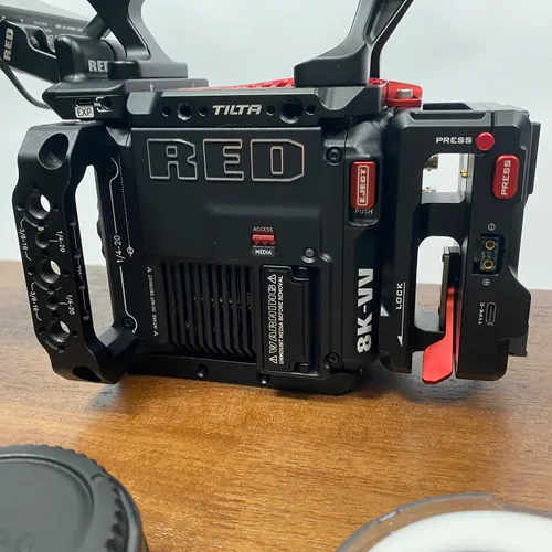 thumbnail-3 for RED DIGITAL CINEMA V-RAPTOR FULL FRAME 8K VV DSMC3 Camera (Canon RF, Black)