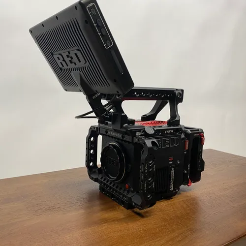 thumbnail-12 for RED DIGITAL CINEMA V-RAPTOR FULL FRAME 8K VV DSMC3 Camera (Canon RF, Black)