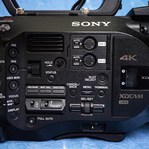 thumbnail-3 for Sony PXW-FS7 4K RAW RECORDER KIT WITH Sony Zoom 28-135mm F/4.0 AND Sony XDCA-FS7