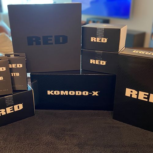 thumbnail-3 for RED KOMODO-X Starter Pack + RED DSMC3 Screen