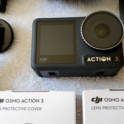 thumbnail-2 for DJI OSMO Action 3 Adventure Combo plus