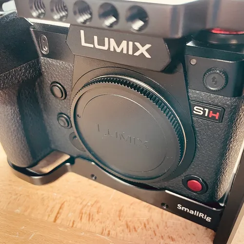 thumbnail-6 for Panasonic Lumix S1H Body & Cage