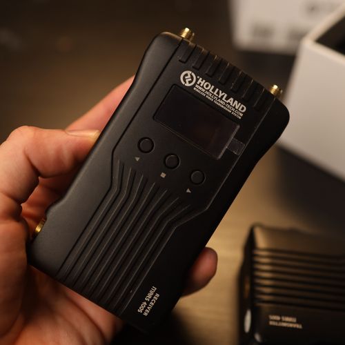 thumbnail-3 for Hollyland Mars 400s Wireless Video Transmitter and Receiver 