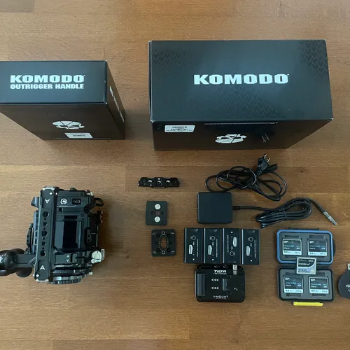 thumbnail-0 for RED DIGITAL CINEMA KOMODO 6K Digital Cinema Camera (Canon RF)