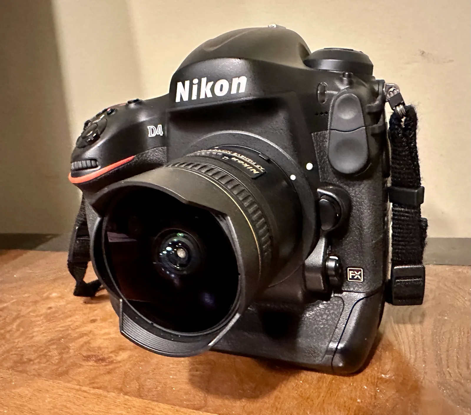 Nikon D4 Digital Camera - Near mint condition (~16.5K shutter count)