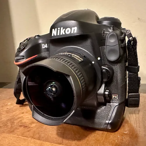 thumbnail-0 for Nikon D4 Digital Camera - Near mint condition (~16.5K shutter count)