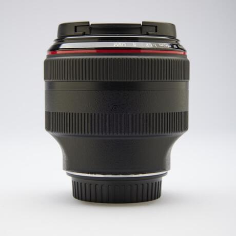thumbnail-3 for Canon EF 85mm 1.2L II USM -- ** FREE SHIPPING **