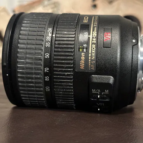 Nikon AF-S NIKKOR 24-120mm f/3.5-5.6 G ED VR Autofocus IF Lens