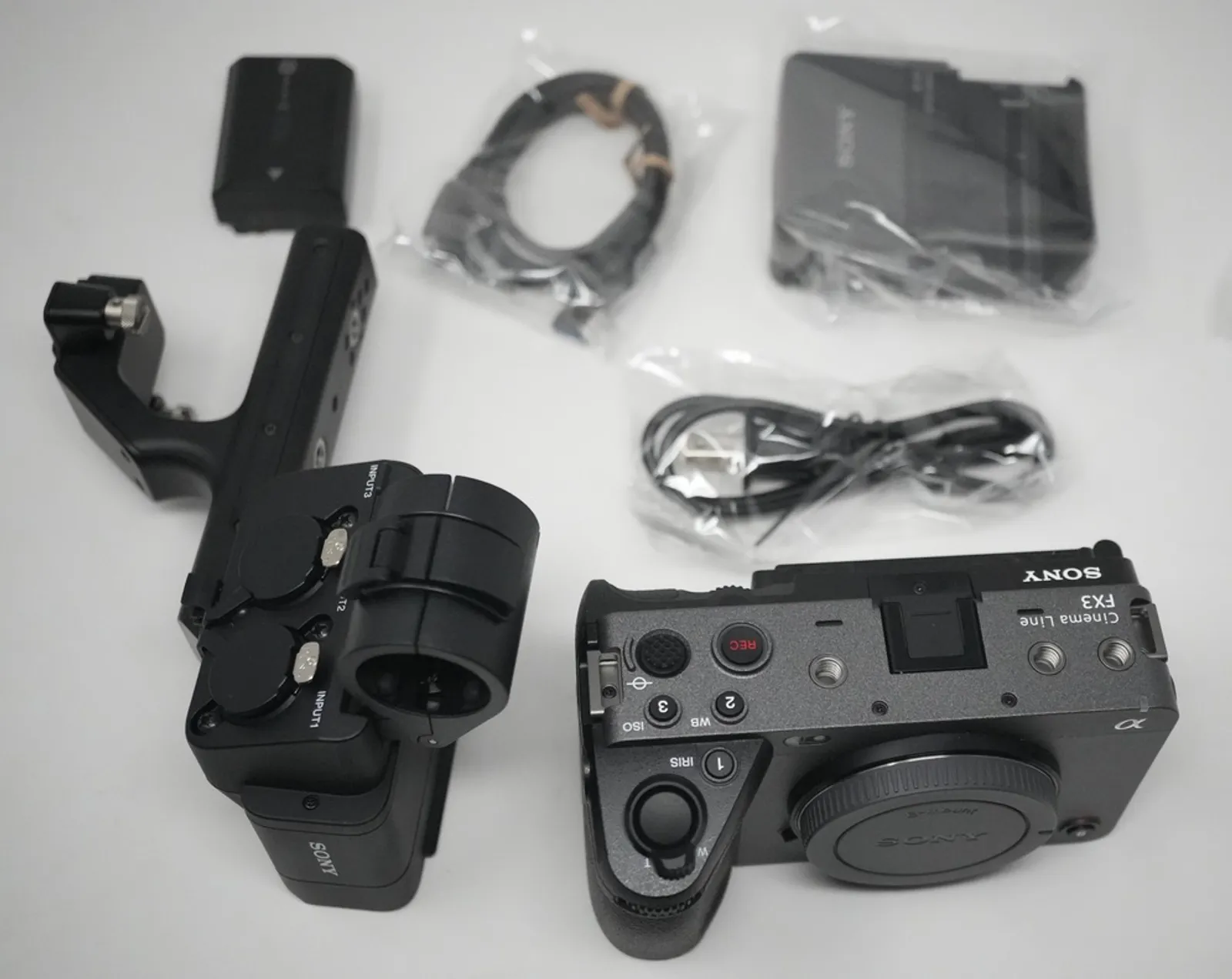 Sony Alpha FX3 ILME-FX3 Full Frame Cinema Line Camera - EUC From Sin ...