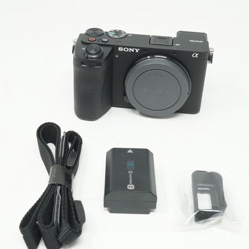 Sony a6700 Mirrorless Camera - 26MP - Black (Body Only) -- EUC