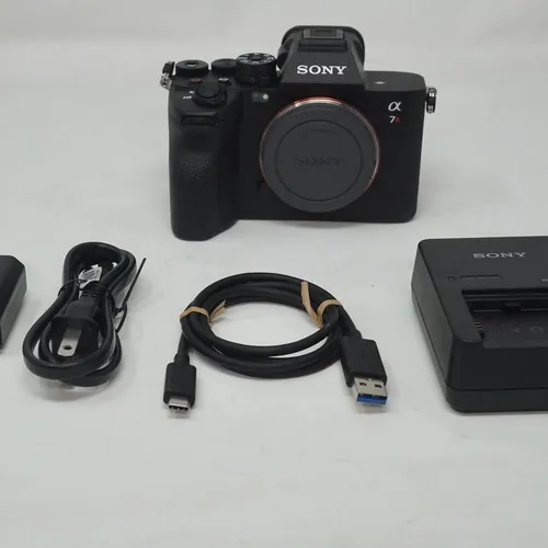 thumbnail-0 for Sony a7R V 61MP Full-Frame Mirrorless Camera - a7r5 a7rV