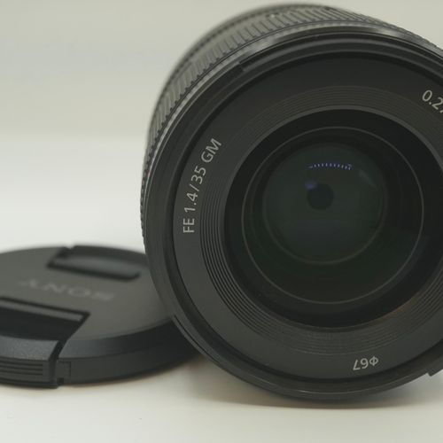 thumbnail-4 for Sony FE 35mm f/1.4 GM Wide Angle G Master Lens SEL35F14GM - LN