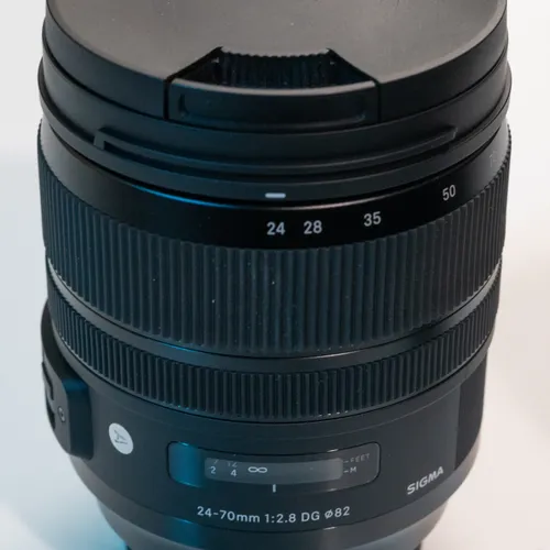 thumbnail-0 for Sigma ART EF 24-70mm f/2.8 - LIKE NEW