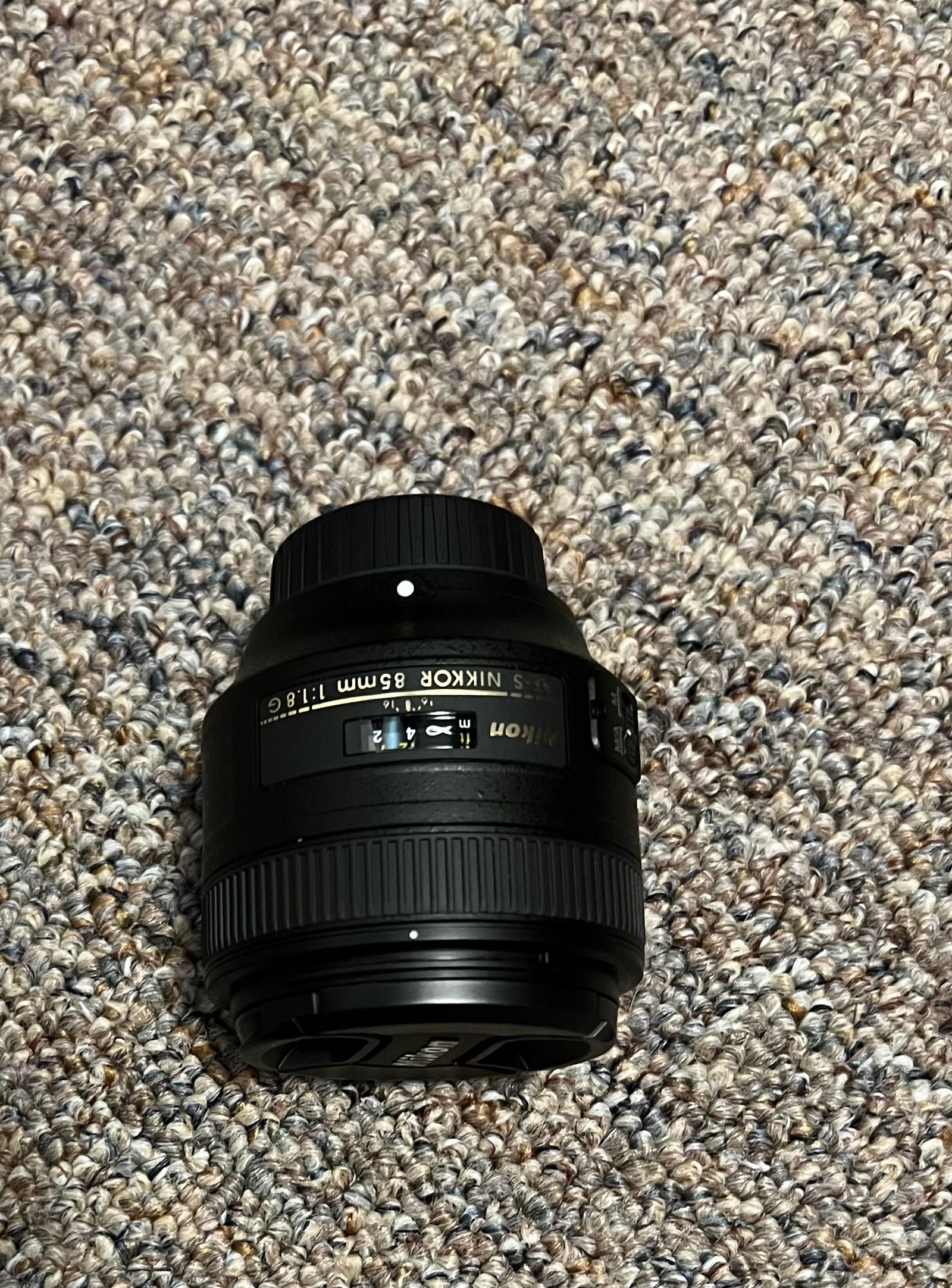 Nikon AFS Nikkor 85mm f1.8G lens