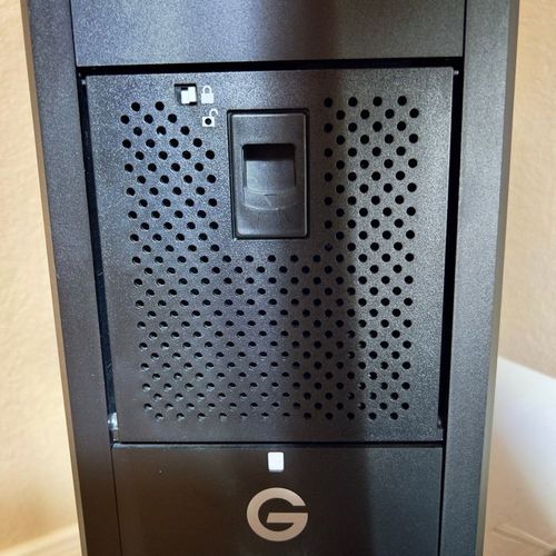 thumbnail-1 for G speed shuttle thunderbird 3, 16 TB, with Apple adapter