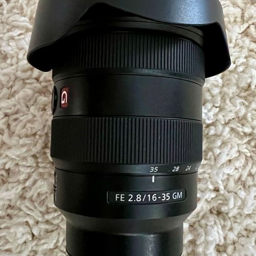 Like-New: Sony FE 16-35mm f/2.8 GM Lens with lens filters 