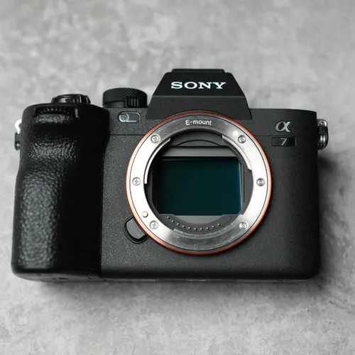 thumbnail-2 for Sony A7IV