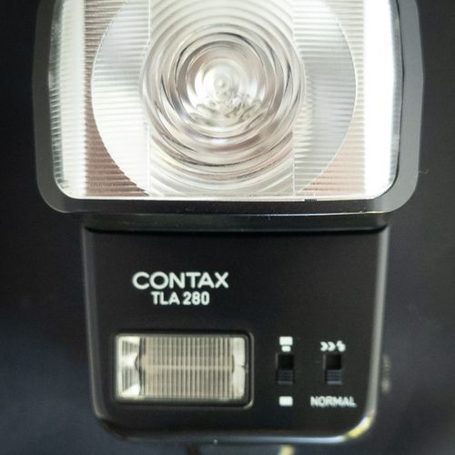 thumbnail-1 for Contax TLA 280 Electronic Flash with 36” Extension Cable