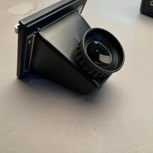 Hasselblad RMFX 47070 Right Angle viewer for SWC bodies includes focus glass