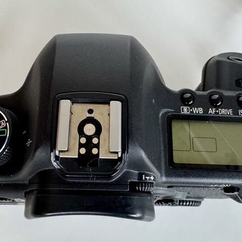 thumbnail-8 for Canon 5D Mark II - 24-105mm Lens w/ Speed Lite & Battery Grip