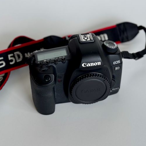 thumbnail-2 for Canon 5D Mark II - 24-105mm Lens w/ Speed Lite & Battery Grip