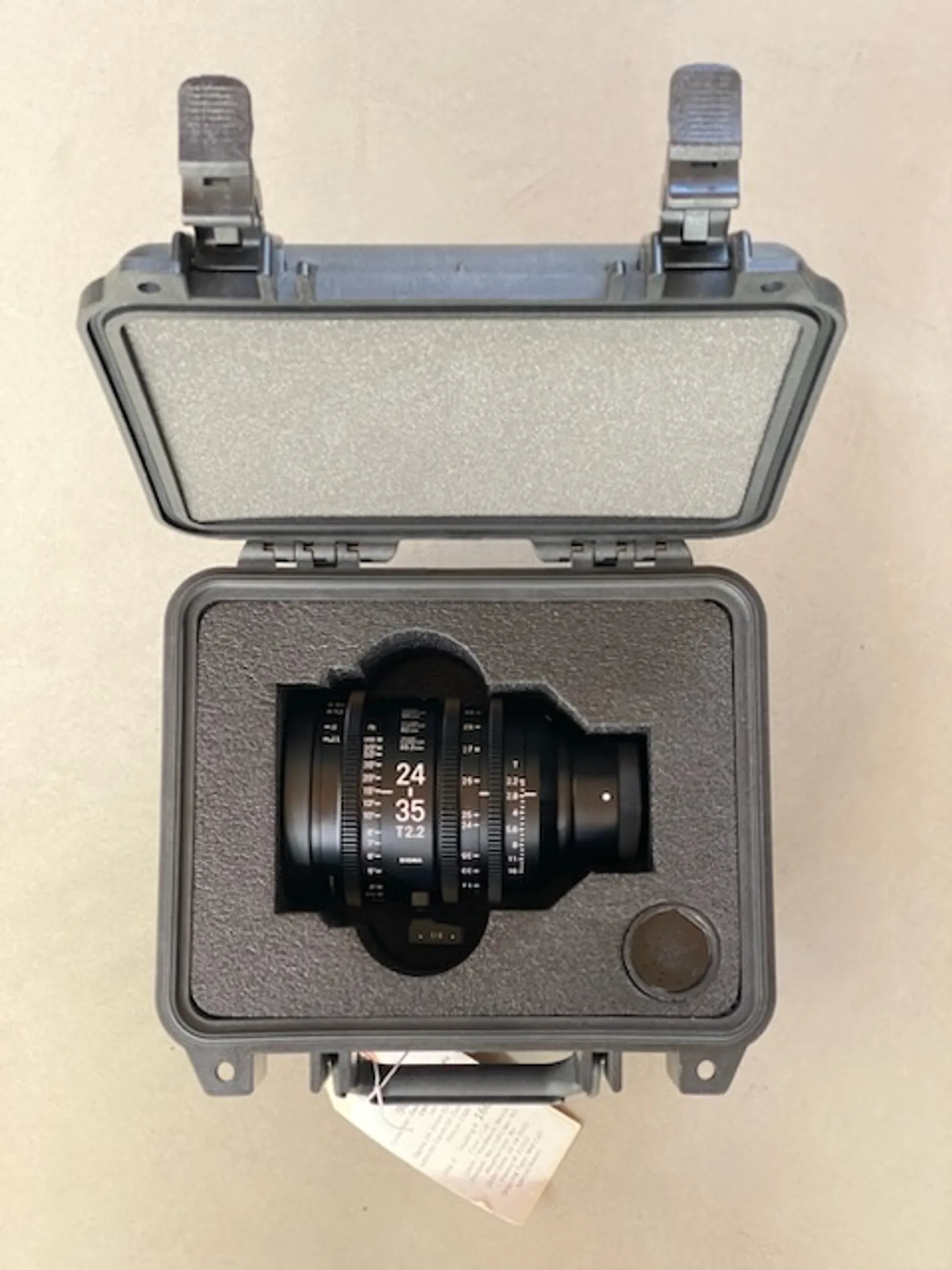 Sigma 24-35mm T2.2 Fully Luminous FF Zoom Lens (Sony E, Feet [w/ Custom Case])