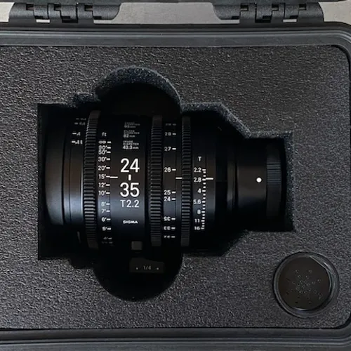 thumbnail-1 for Sigma 24-35mm T2.2 Fully Luminous FF Zoom Lens (Sony E, Feet [w/ Custom Case])