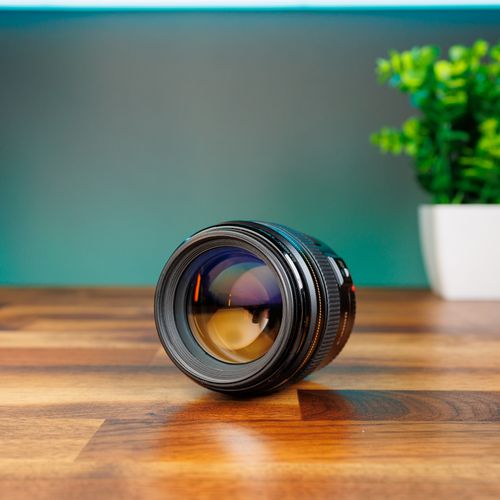 Canon EF 85mm f/1.8 USM Lens From Rob's Gear On Gear Focus