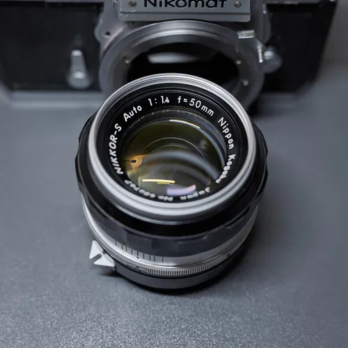 Nikon Nikomat FTN + Nikkor-S Auto 50mm F1.4 + 4 Batteries