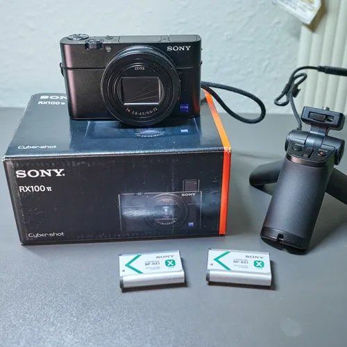 Sony Cyber-shot DSC-RX100 VI M6 Digital Camera