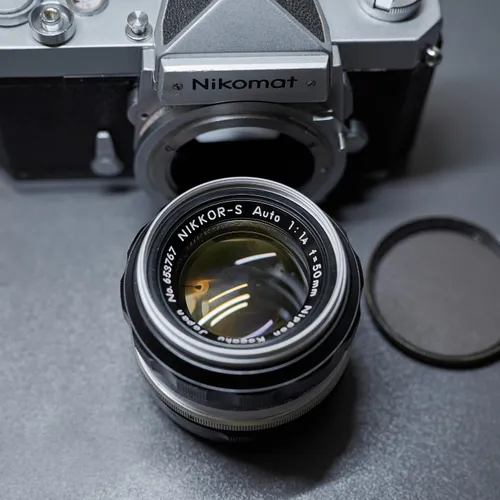 Nikon Nikomat FTN + Nikkor 50mm F1.4 + 4 Batteries - Meter working