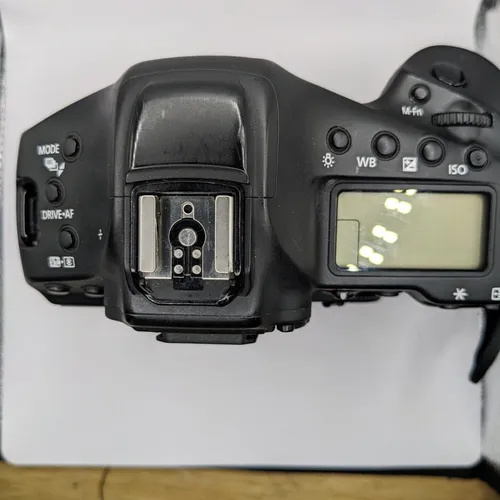 thumbnail-2 for Canon EOS 1DX Mark II