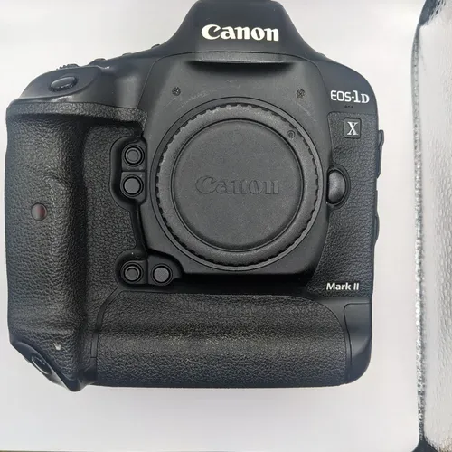 thumbnail-0 for Canon EOS 1DX Mark II