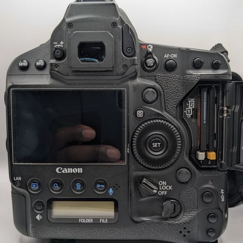 thumbnail-4 for Canon EOS 1DX Mark II