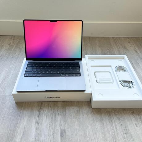 thumbnail-0 for Macbook Pro 14" 512GB with AppleCare+ Space Gray 16GB Ram 8-core CPU M1 PRO //not Silver or 16"