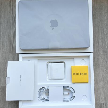 thumbnail-1 for Macbook Pro 14" 512GB with AppleCare+ Space Gray 16GB Ram 8-core CPU M1 PRO //not Silver or 16"