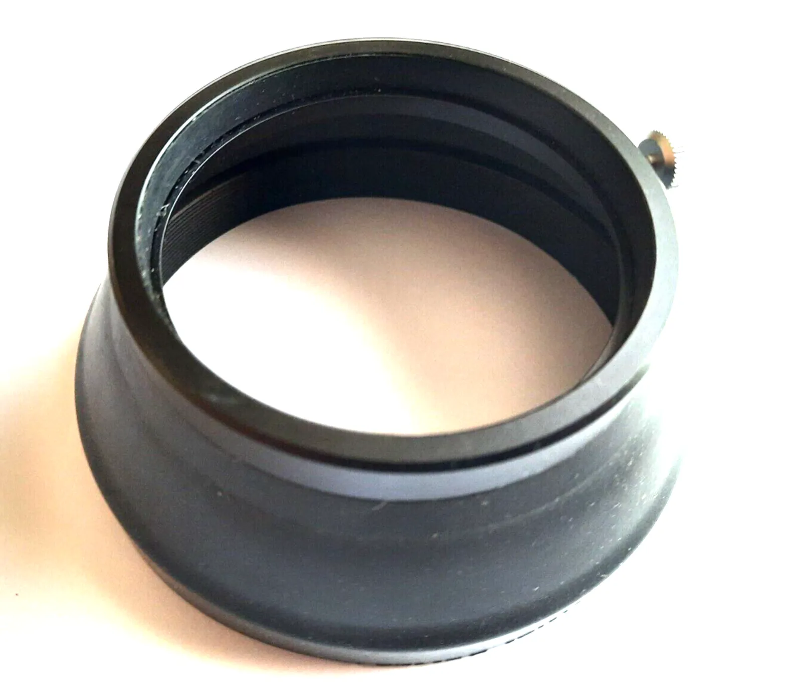 Nikon / Minolta - Generic Rubber - 70mm Lens Hood - Clamp on Style