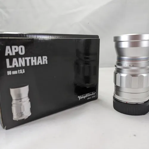 thumbnail-0 for Voigtlander APO Lanthar 90mm MC f/3.5