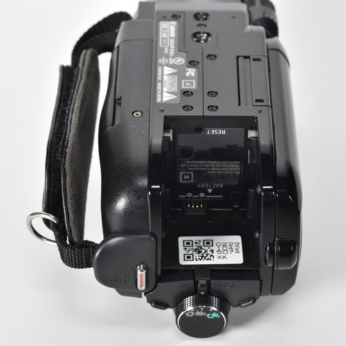 thumbnail-8 for Canon VIXIA HF S100 Flash Memory HD Camcorder 10x Optical HD Lens 32GB SD MINT