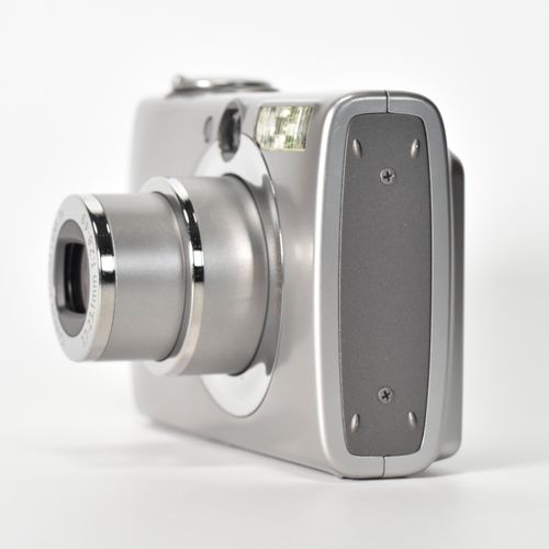 thumbnail-2 for Canon PowerShot SD550 Elph Digital Camera 7.1MP 3x Optical Zoom Video 2GB SD