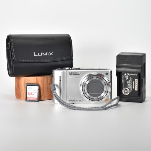 Panasonic LUMIX DMC-ZS7 Digital Camera 12.1MP 12x Opt Zoom HD Video GPS 128GB SD