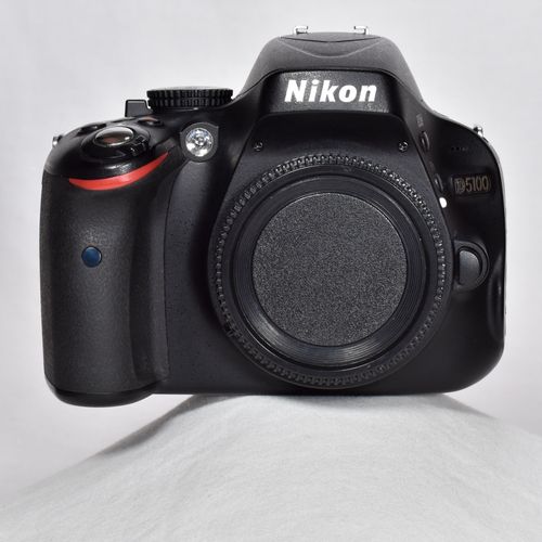thumbnail-6 for Nikon D5100 Digital SLR Camera 16.2MP HD Video Nikon Lens 64GB SD 11,682 Clicks