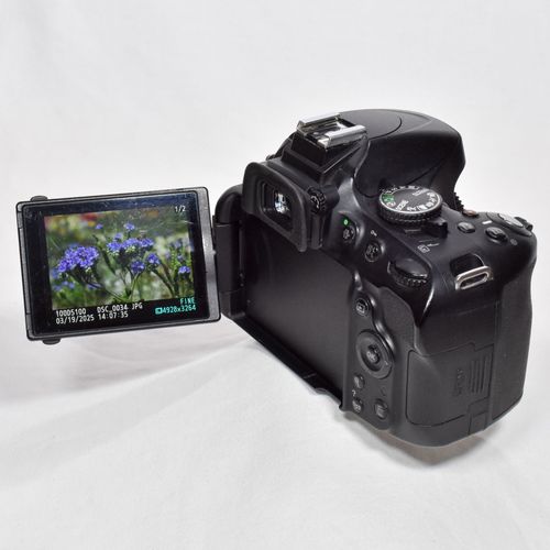 thumbnail-3 for Nikon D5100 Digital SLR Camera 16.2MP HD Video Nikon Lens 64GB SD 11,682 Clicks