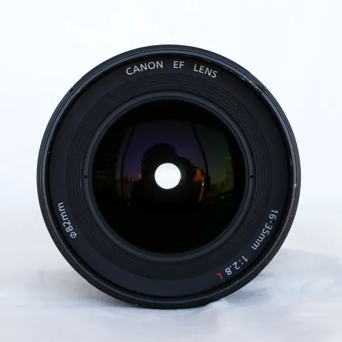 thumbnail-10 for Canon EF 16-35mm F/2.8L II USM