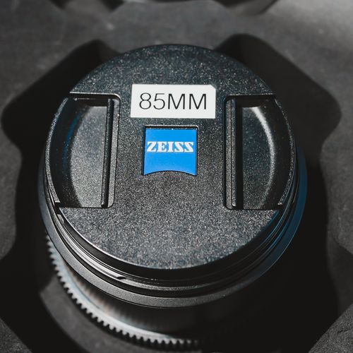 thumbnail-4 for Zeiss Milvus EF-Mount Cinema Lens Kit (21mm, 35mm, 50mm, 85mm, 100mm)