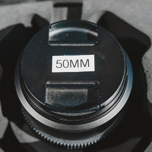 thumbnail-6 for Zeiss Milvus EF-Mount Cinema Lens Kit (21mm, 35mm, 50mm, 85mm, 100mm)