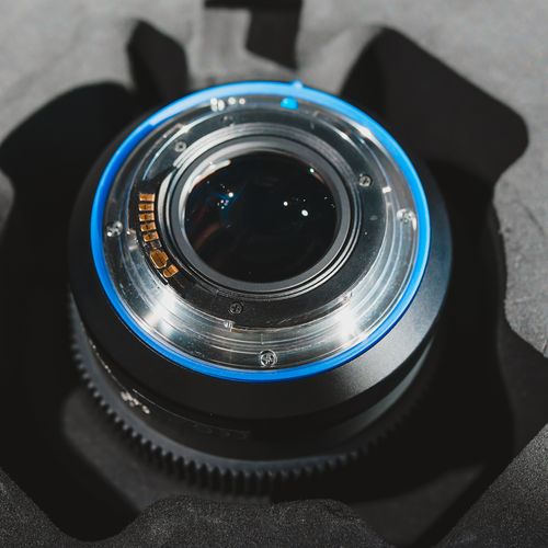 thumbnail-11 for Zeiss Milvus EF-Mount Cinema Lens Kit (21mm, 35mm, 50mm, 85mm, 100mm)